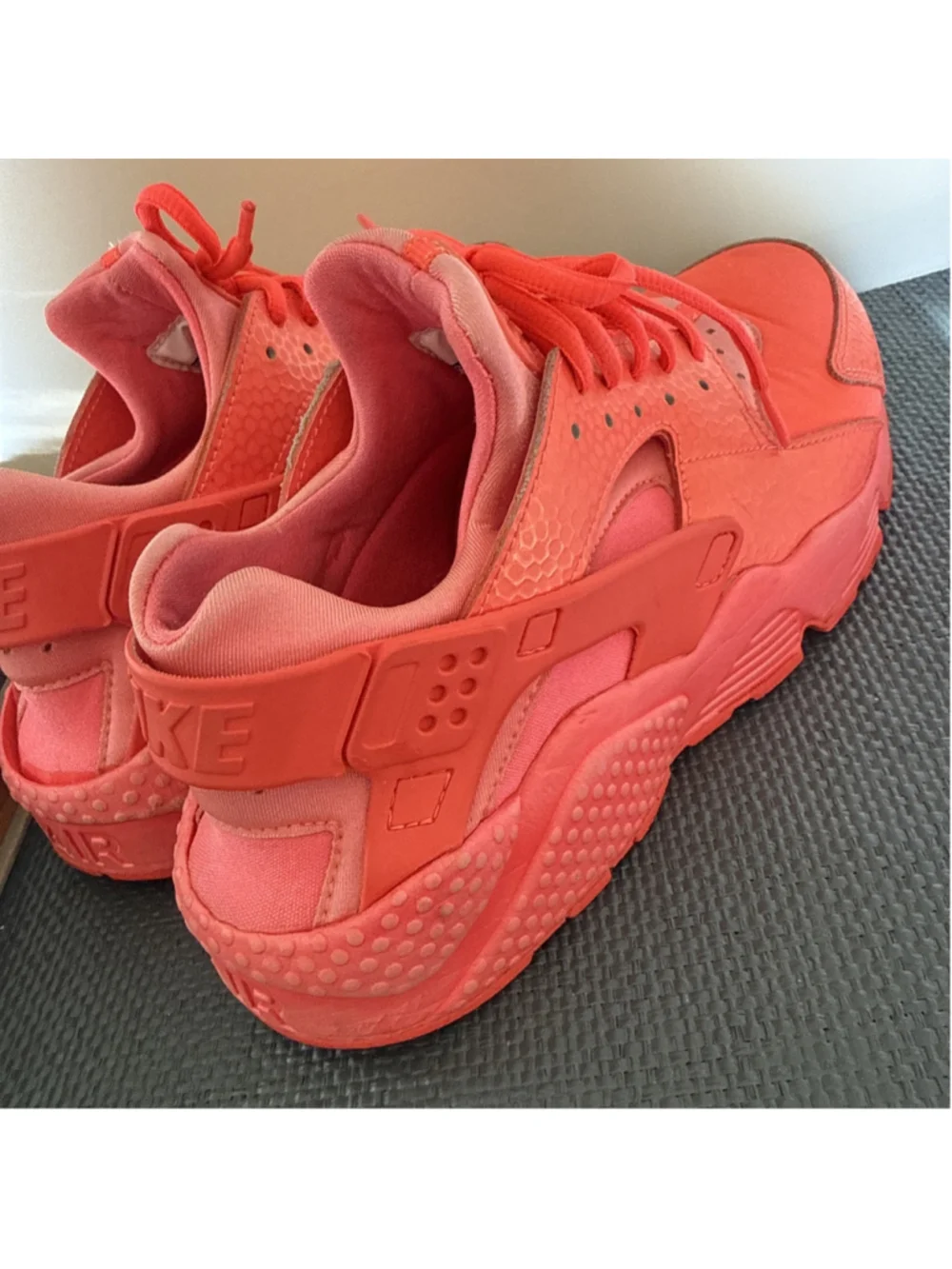 Nike Air Huarache Run Premium' Hot Lava' 683818-800 Womens 11